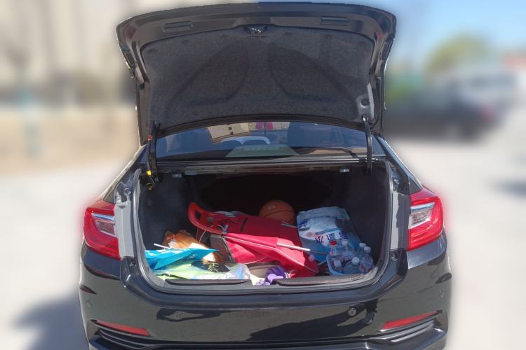 Used Honda Crider 2013 1.8L automatic luxury edition
