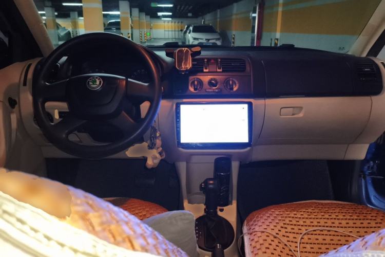 Used Skoda Fabia 2012 1.4L Automatic Crystal Edition
