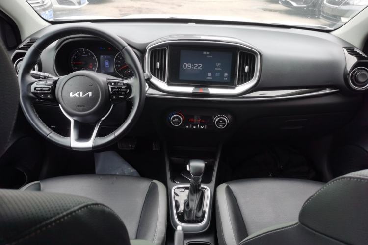 Used Kia kx1 Stonic 2021 1.4L CVT Sunroof Model