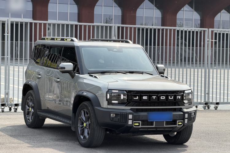 Used JETOUR Traveler 2023 2.0T All-Wheel-Drive CrossPRO Exterior 2