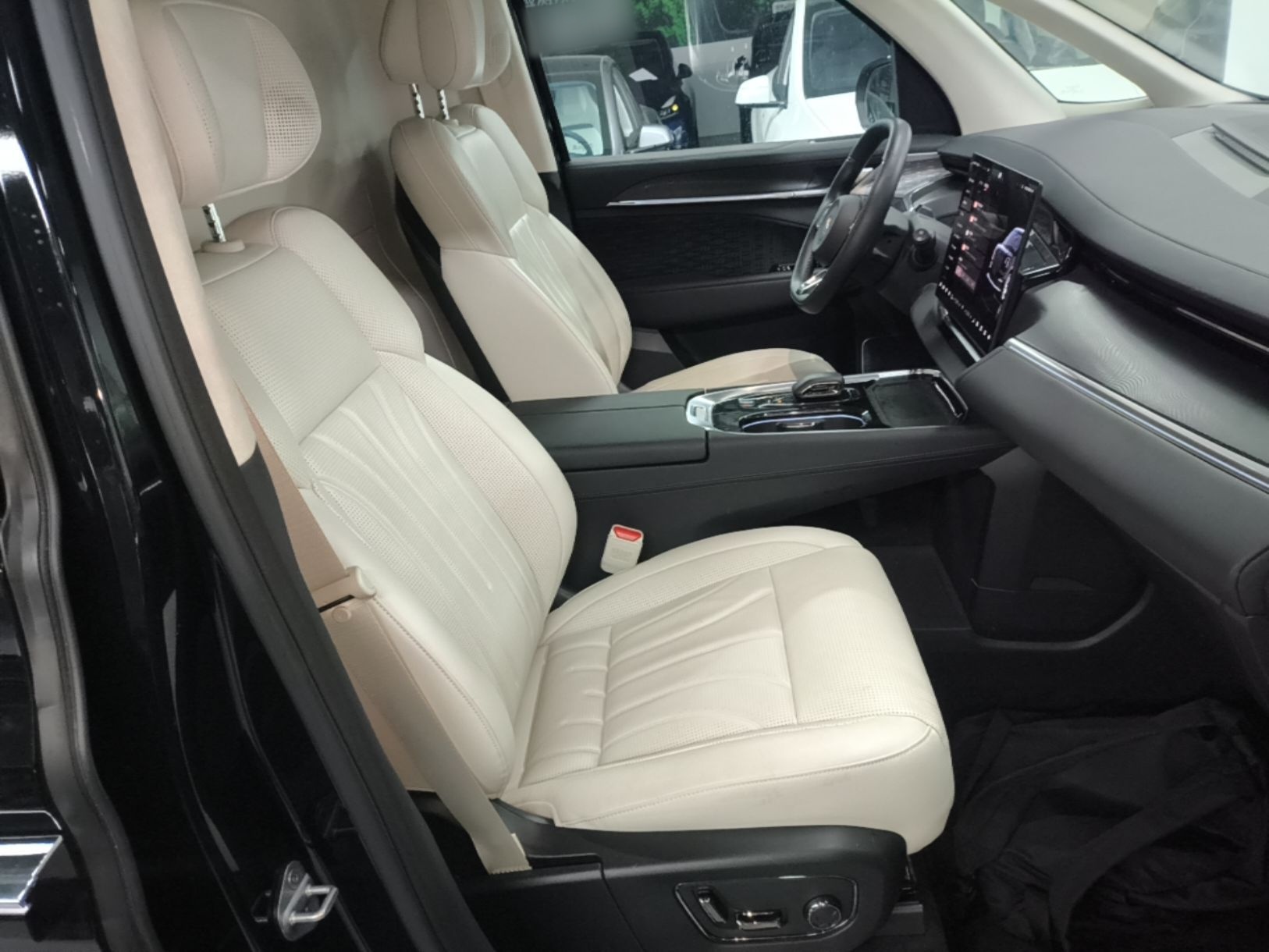Zeekr 009 2024 GAC Trumpchi — снимка 19