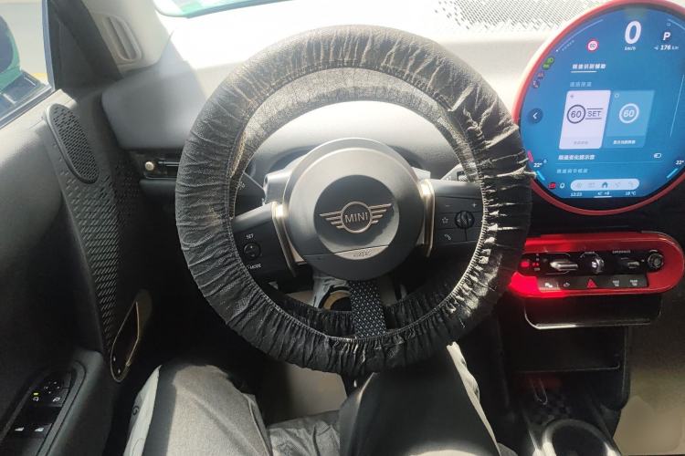 Used MINI Electric COOPER 2025 456km COOPER E Classic Style
