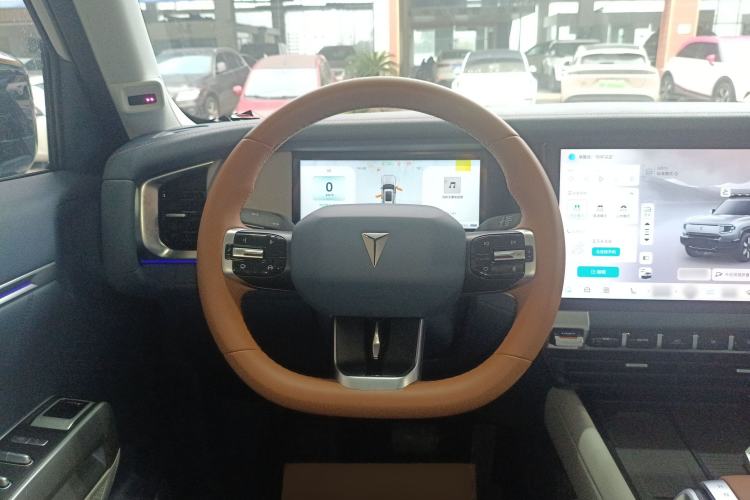 Used Deepal G318 2024 Four-Wheel-Drive Air Suspension Model