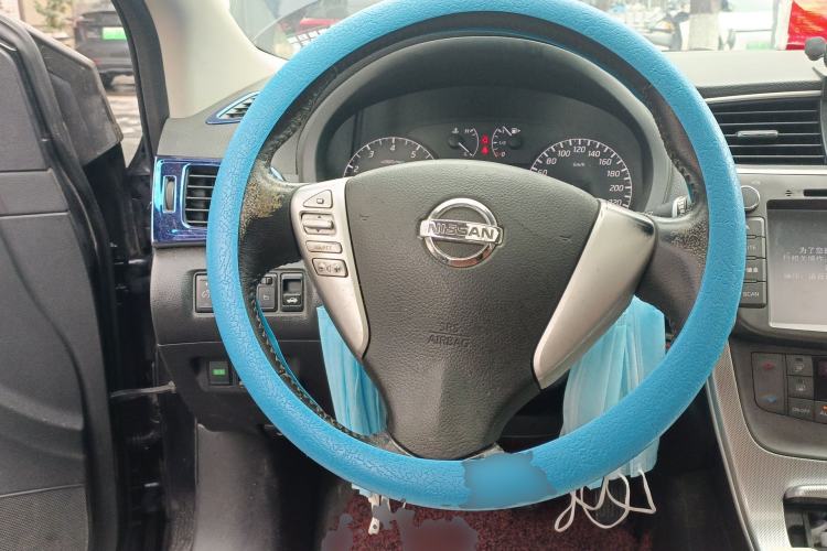 Used Nissan Sylphy 2014 1.6XV CVT Deluxe Edition Steering Wheel