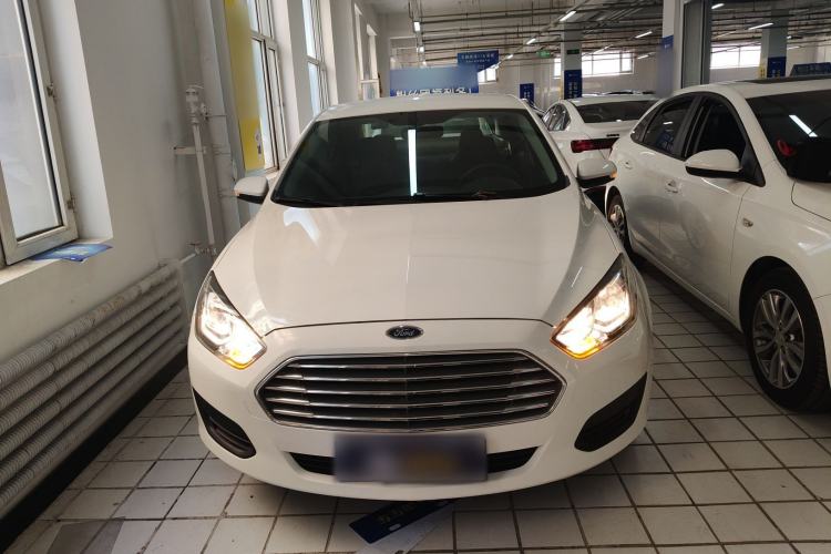 Used Ford Escort 2019 Revised 1.5L Automatic ZhiXiang Version China VI Standard
