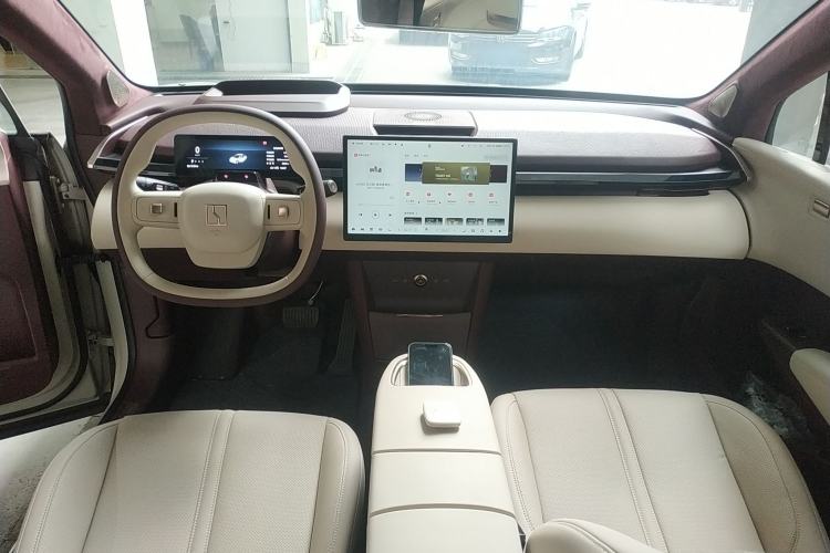 Used Zeekr X 2025 Four-Seater Rear-Drive Cube Version Center Console