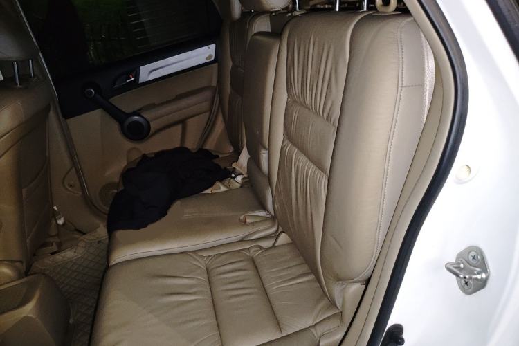 Used Honda CR-V 2010 2.4L automatic four-wheel drive luxury version Left Rear Seat