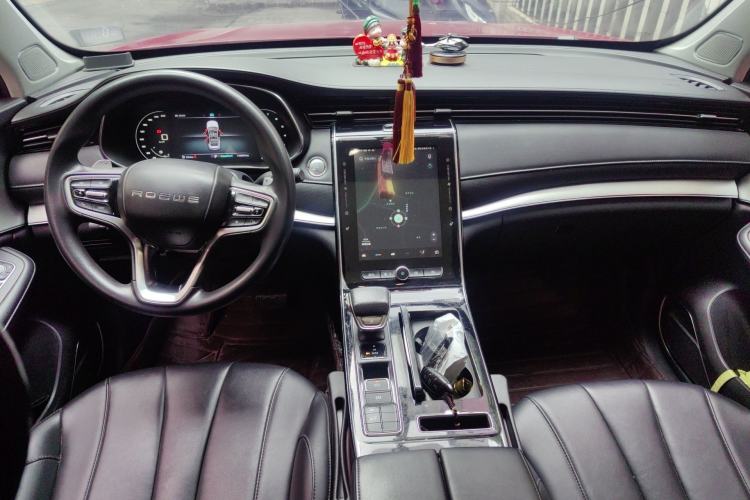 Used Roewe RX5 MAX 2019 300TGI Automatic 4G Connect Luxury Edition Center Console