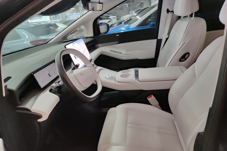 Used XPeng X9 2024 702 Ultra-Long Range Pro
