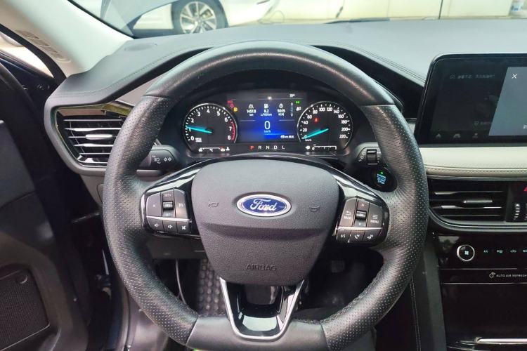 Used Ford Escape 2020 EcoBoost 245 Two-Wheel-Drive Titanium Edition
