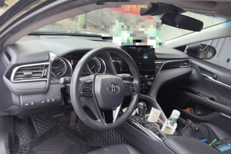 Used Toyota Camry 2021 2.0G Luxury Edition Center Console