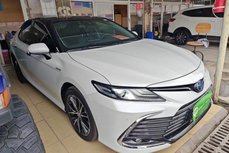 Used Toyota Camry 2021 Dual-Motor 2.5HG Luxury Edition Front Right 45 Deg