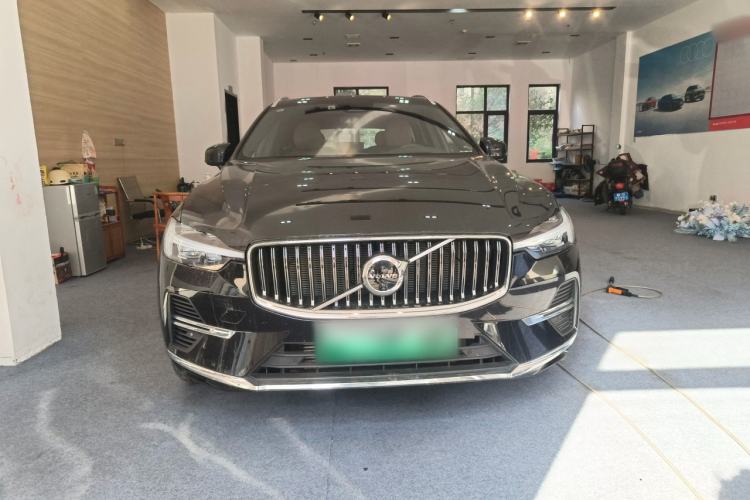 Used Volvo XC60 New Energy 2025 Plug-in Hybrid Long-Range All-Wheel Drive Smart Luxury Edition
