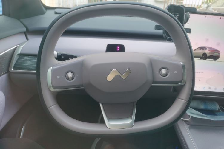 Used ONVO L60 2024 60 kWh Rear-Drive Version
