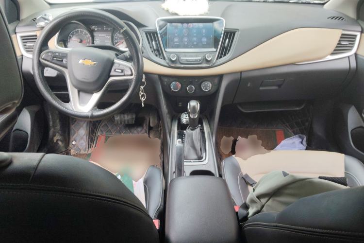 Used Chevrolet Monza 2020 320 Automatic Enjoyment Edition Center Console