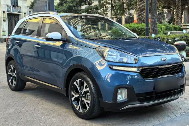 Used Kia KX3 2015 1.6L Automatic Two-Wheel Drive DLX Exterior 3