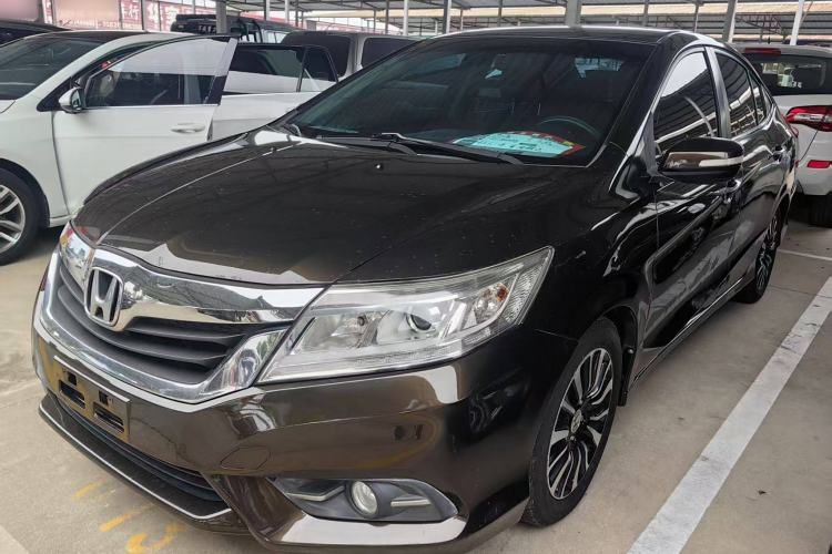 Used Honda Crider 2015 1.8L automatic luxury edition