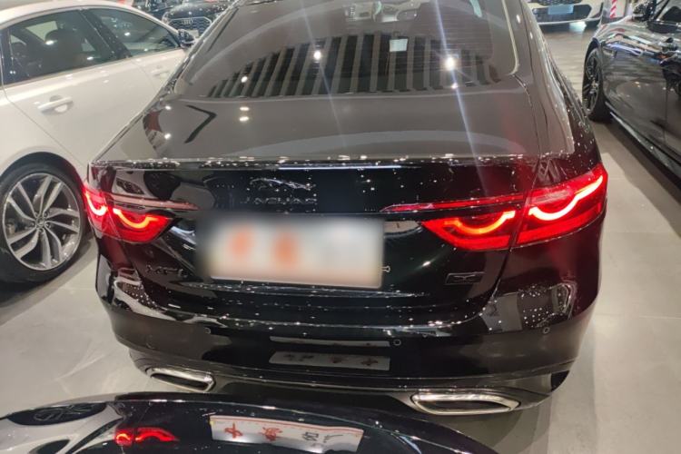 Used Jaguar XFL 2025 Model—2.0T P300, Four-Wheel Drive, 90th Anniversary Collector’s Edition Rear