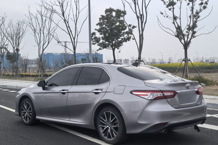 Used Toyota Camry 2021 2.5G Luxury Edition
