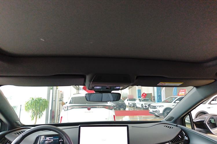 Used Volkswagen ID.UNYX 2024 Pro Long-Range Version Headliner