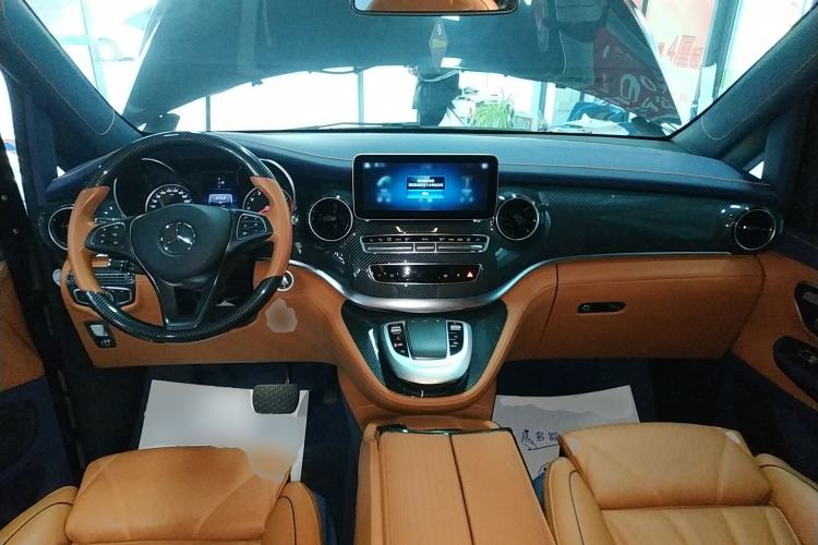 Used Mercedes-Benz V-Class 2022 V 260 Avantgarde Edition