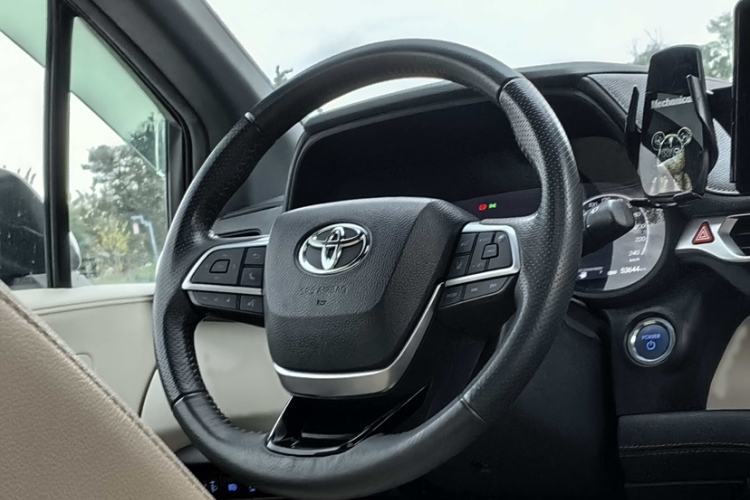 Used Toyota SIENNA 2021 2.5L Hybrid Ultimate Edition
