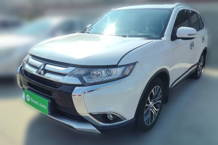 Used Mitsubishi Outlander 2018 2.0L Two-Wheel Drive Glory Edition 5 Seats