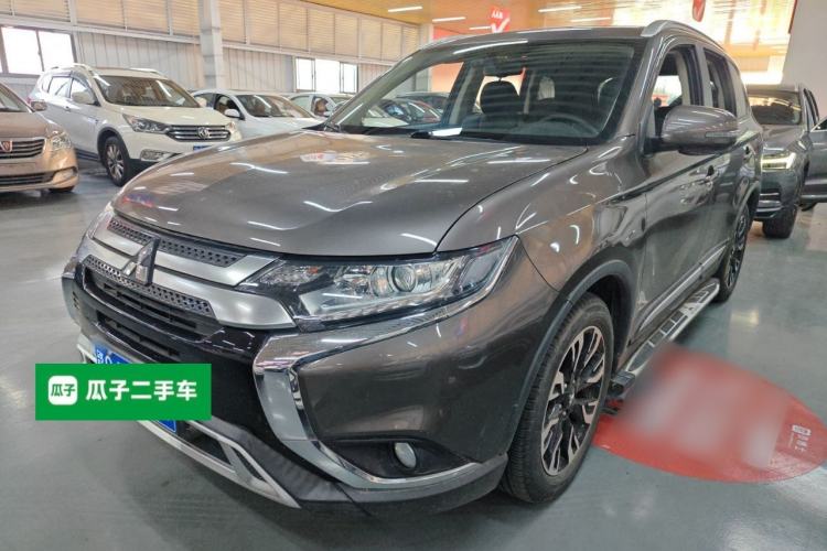 Used Mitsubishi Outlander 2020 2.0L Two-Wheel Drive Enjoyment Version 5 Seats