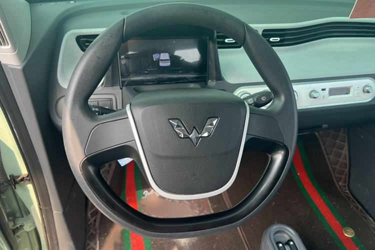 Used Wuling Hongguang MINIEV 2021 Macaron Premium Model – Lithium Iron Phosphate