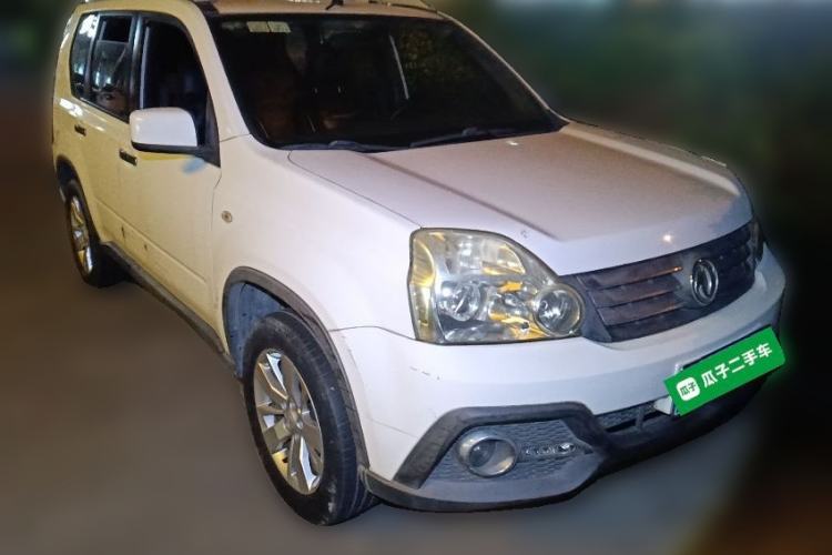 Used Dongfeng Fengdu MX6 2015 2.0L Manual Two-Wheel Drive Navigation Edition
