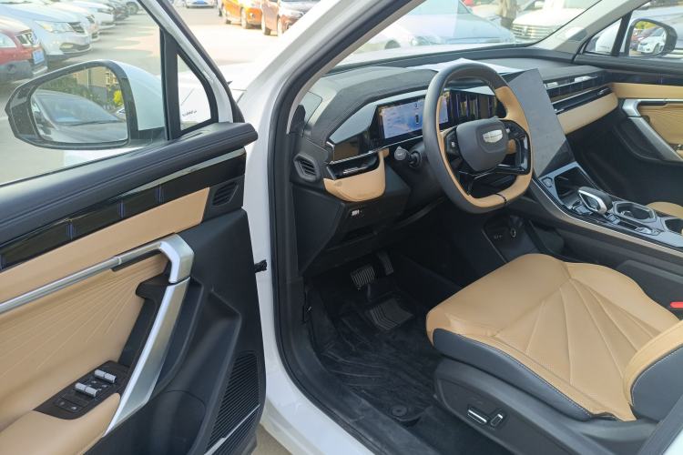 Used Geely Auto FX11 2023 1.5TD DCT Prestige Edition
