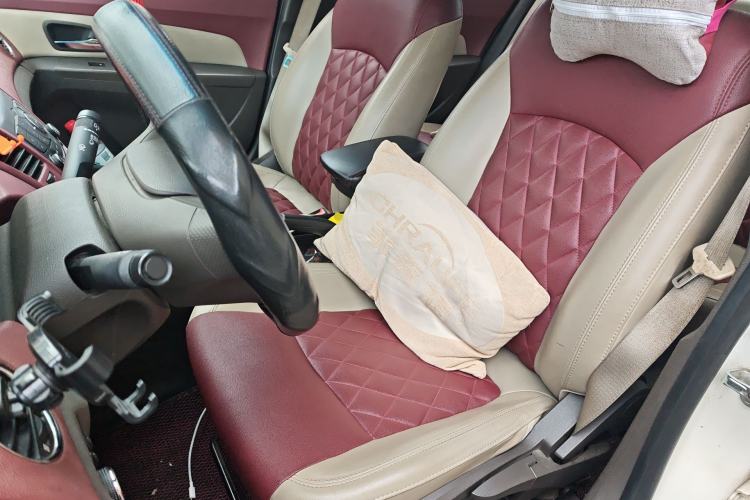 Used Chevrolet Cruze 2015 1.5L Classic SE AT Left Front Seat