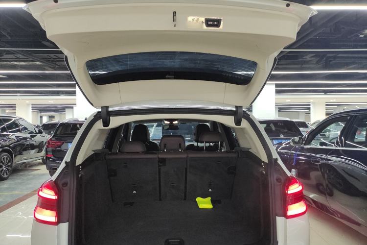 Used BMW X3 2021 xDrive28i M Sport Package Trunk