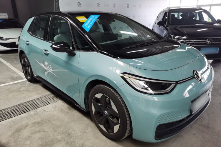 Used Volkswagen ID.3 2025 Revised Version Smart Edition Ultimate Intelligence Version Front Right 45 Deg