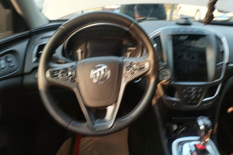 Used Buick Regal 2015 1.6T Elite Tech Model Steering Wheel
