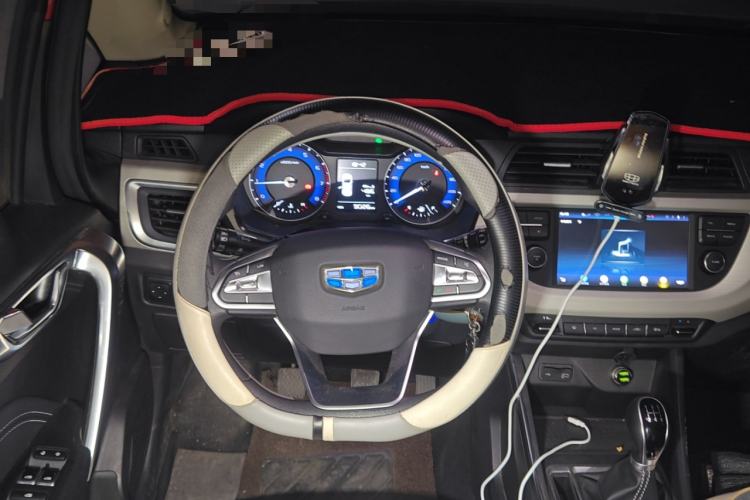 Used Geely Auto Vision X3 2019 Upgraded Model 1.5L Manual Elite Version