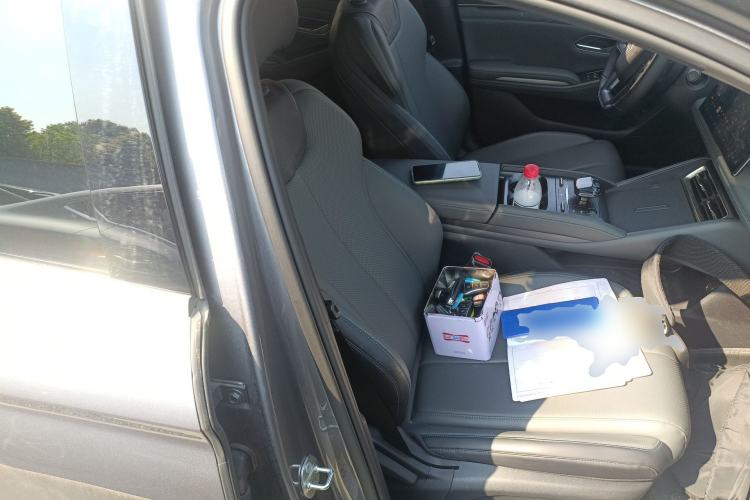 Used BYD Qin L 2025 DM-i Smart Drive 120KM Leading Model
