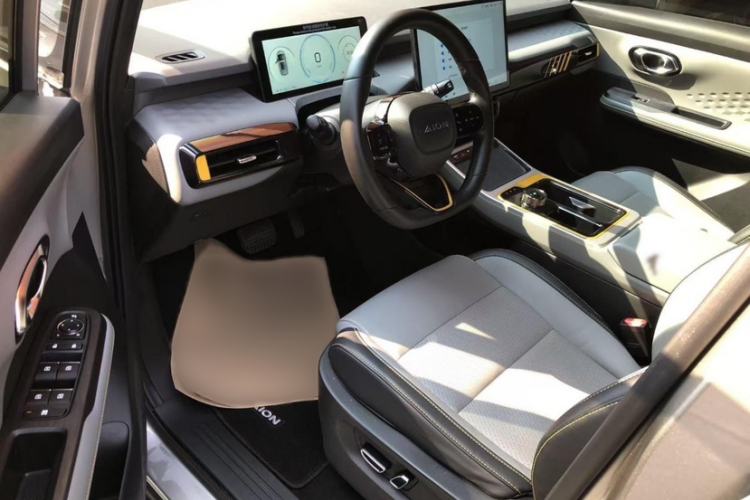 Used AION Y 2022 70 Intelligent Edition Lithium Iron Phosphate Interior 2