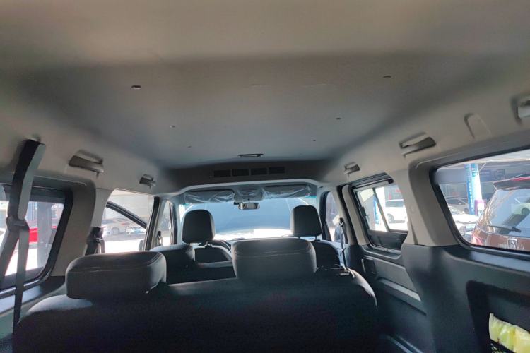 Used Wuling Zhengcheng 2021 1.5T Manual Luxury Commercial Vehicle Headliner