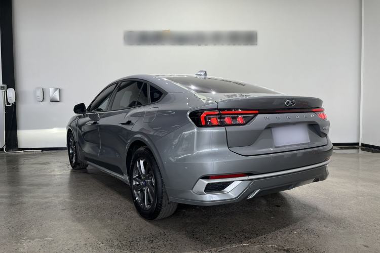 Used Ford Mondeo 2025 2.0T EcoBoost Luxury Version
