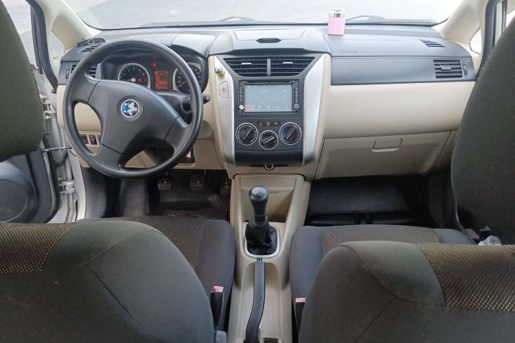 Used Venucia R50 2013 1.6L Manual Fashion Edition