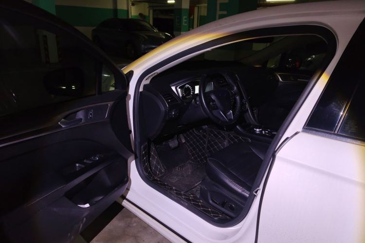 Used Ford Mondeo 2018 EcoBoost 200 Intelligent Control Luxury Model China V Standard Driver Seat