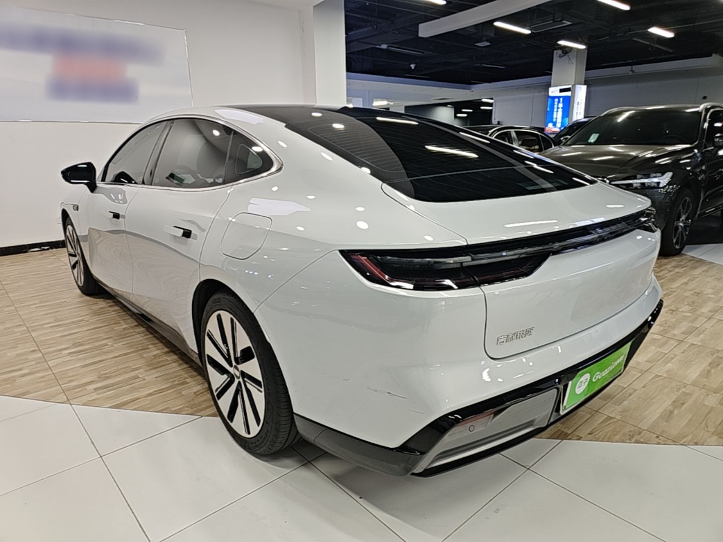 Geely Galaxy E8 2024 550 km Range Rear-Drive MAX — снимка 4