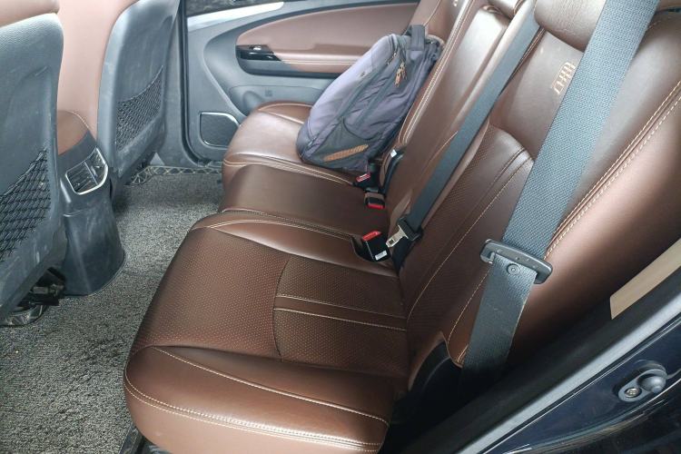 Used BYD Tang New Energy 2015 2.0T Four-Wheel-Drive Flagship Model
