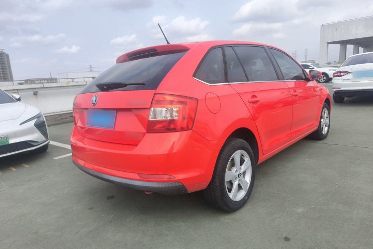 Used Skoda Rapid Spaceback 2016 Revised 1.6L Automatic Chuanxing Version
