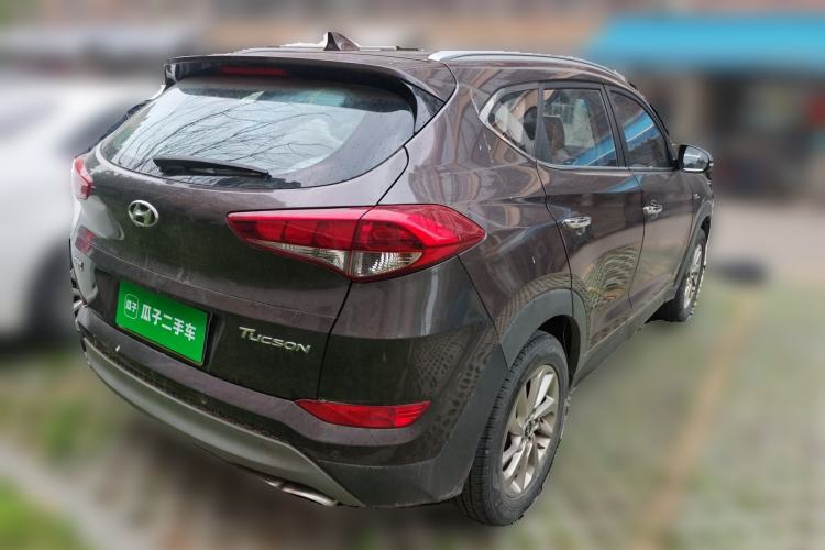 Used Hyundai Tucson 2015 1.6T Dual-Clutch Two-Wheel-Drive Smart Model Rear Right 45 Deg
