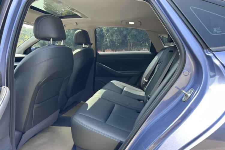 Used Nissan N6 2026 Model 180 Max Interior 4