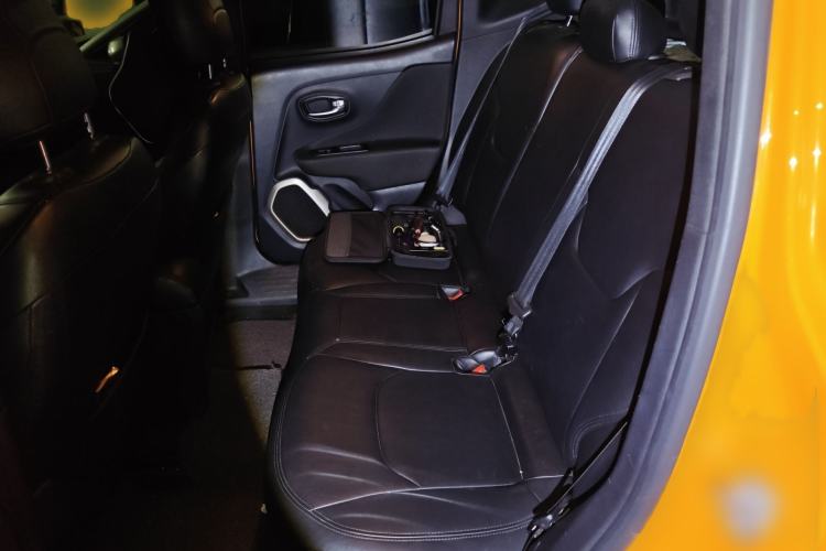 Used Jeep Renegade 2017 180T Automatic Jingneng Edition Interior 4