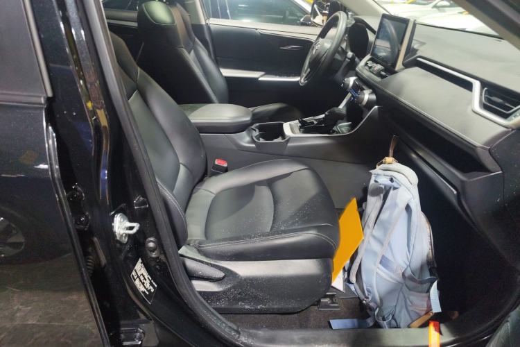 Used Toyota RAV4 Rongfang Plug-in Hybrid 2021 2.5L Two-Wheel Drive Elite Pro