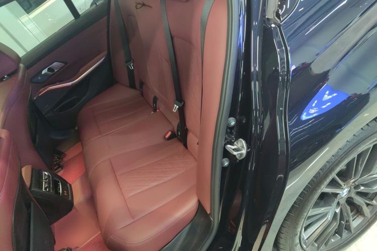 Used BMW 3 Series 2022 325i M Sport Night Edition Package Left Rear Seat